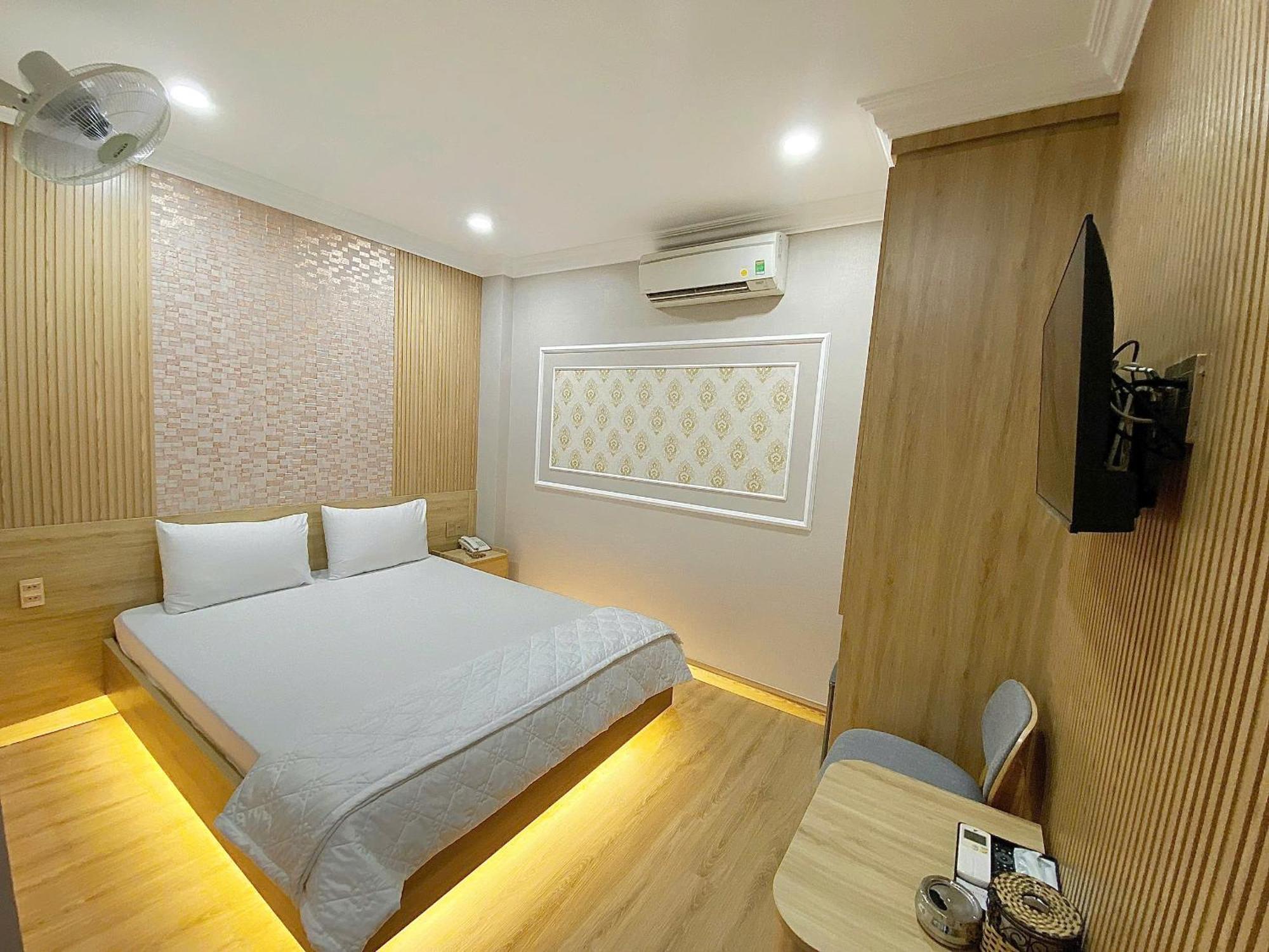 Thanh Binh Premium Hotel Ho Chi Minh City Exterior photo